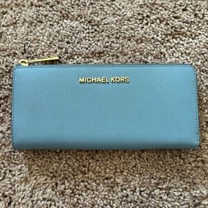 Michael Kors Jet Set Wallet Light Blue